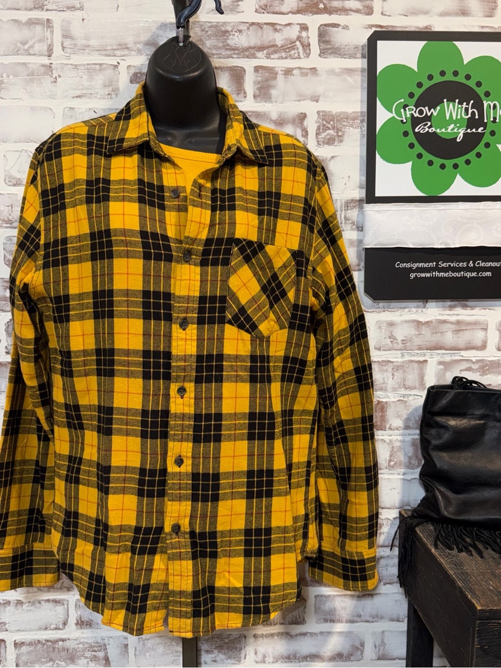 Arizona Jean Company Yellow and Black Plaid Button-Up Shirt
